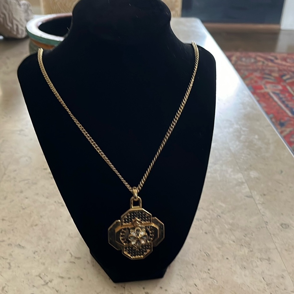 Ann Taylor necklace